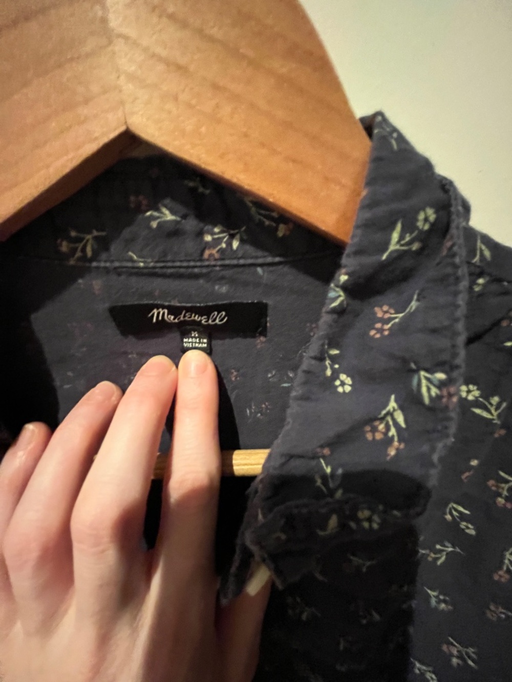 Madewell lightweight breathable floral 100% cotton boxy blouse - Picture 2 of 11